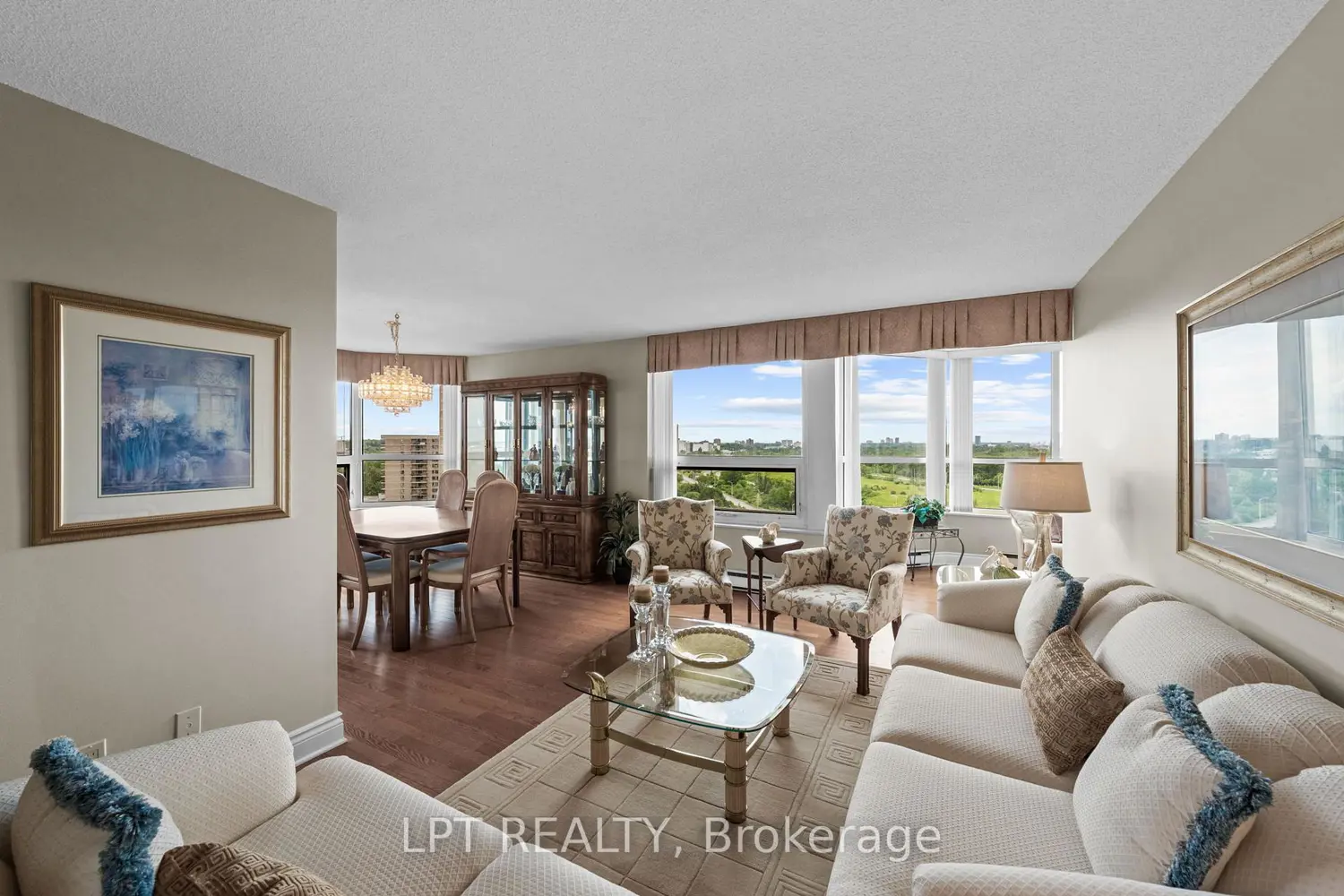 1510 Riverside Drive 1505 photo 5