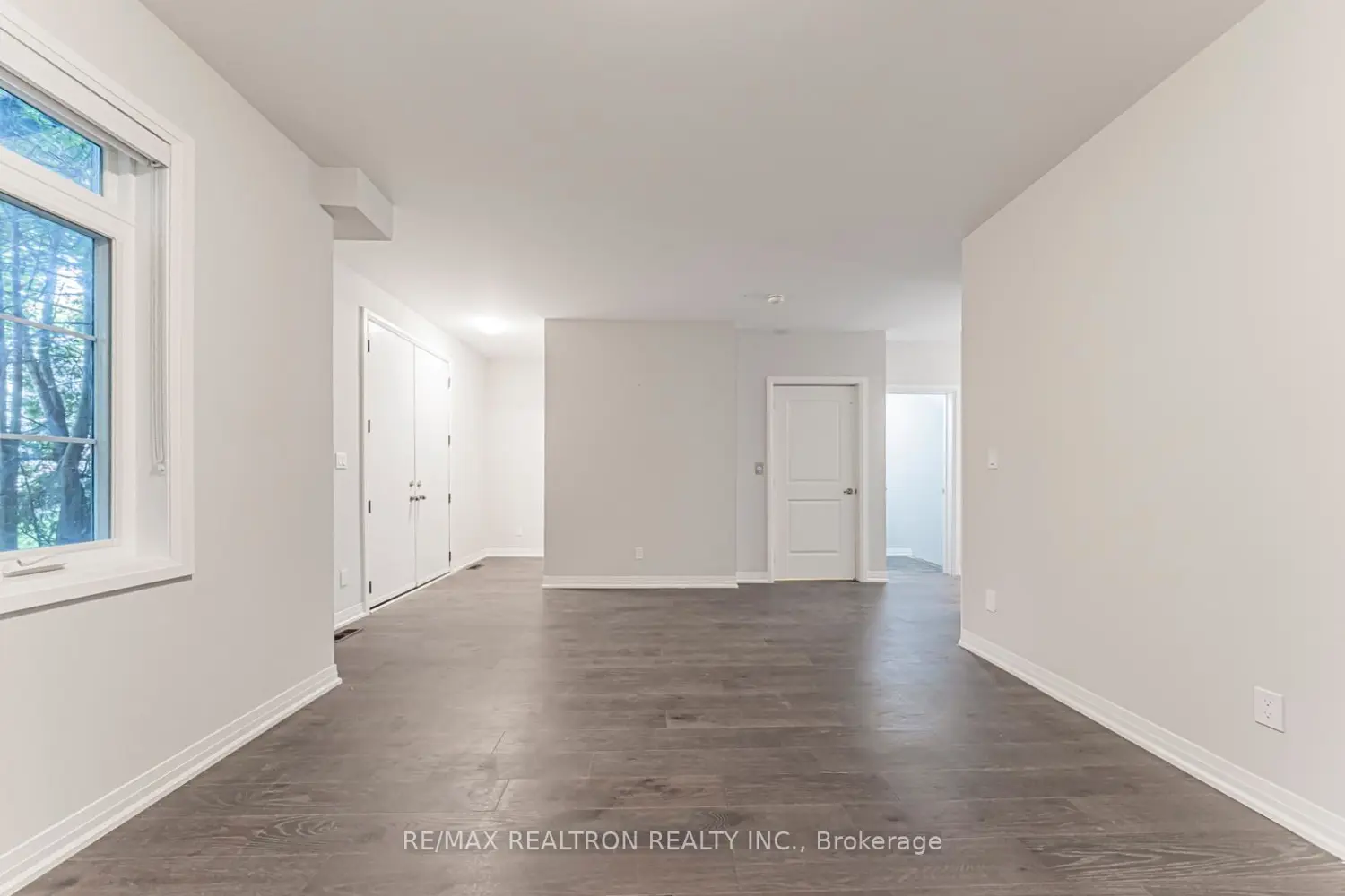 260 Eagle Street 26 photo 5