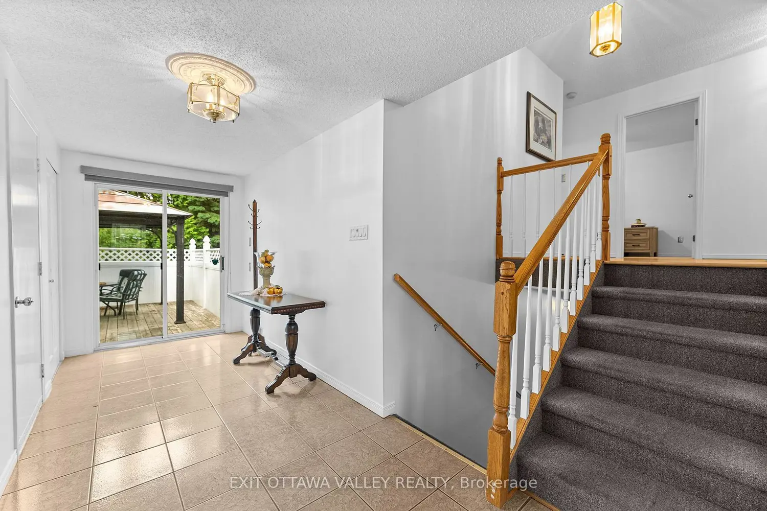 599 Hillside Avenue photo 3