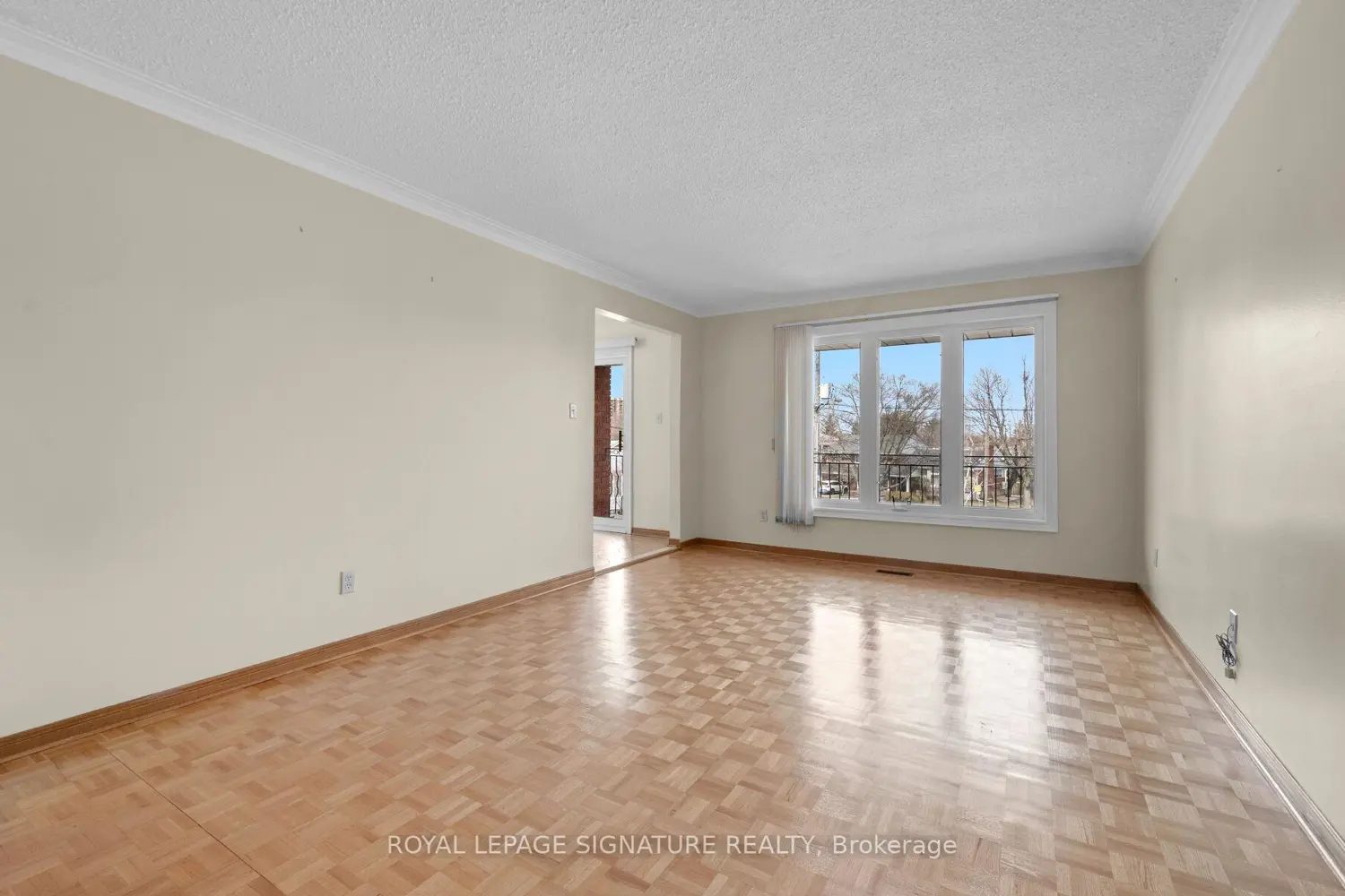 5 Acacia Avenue photo 2