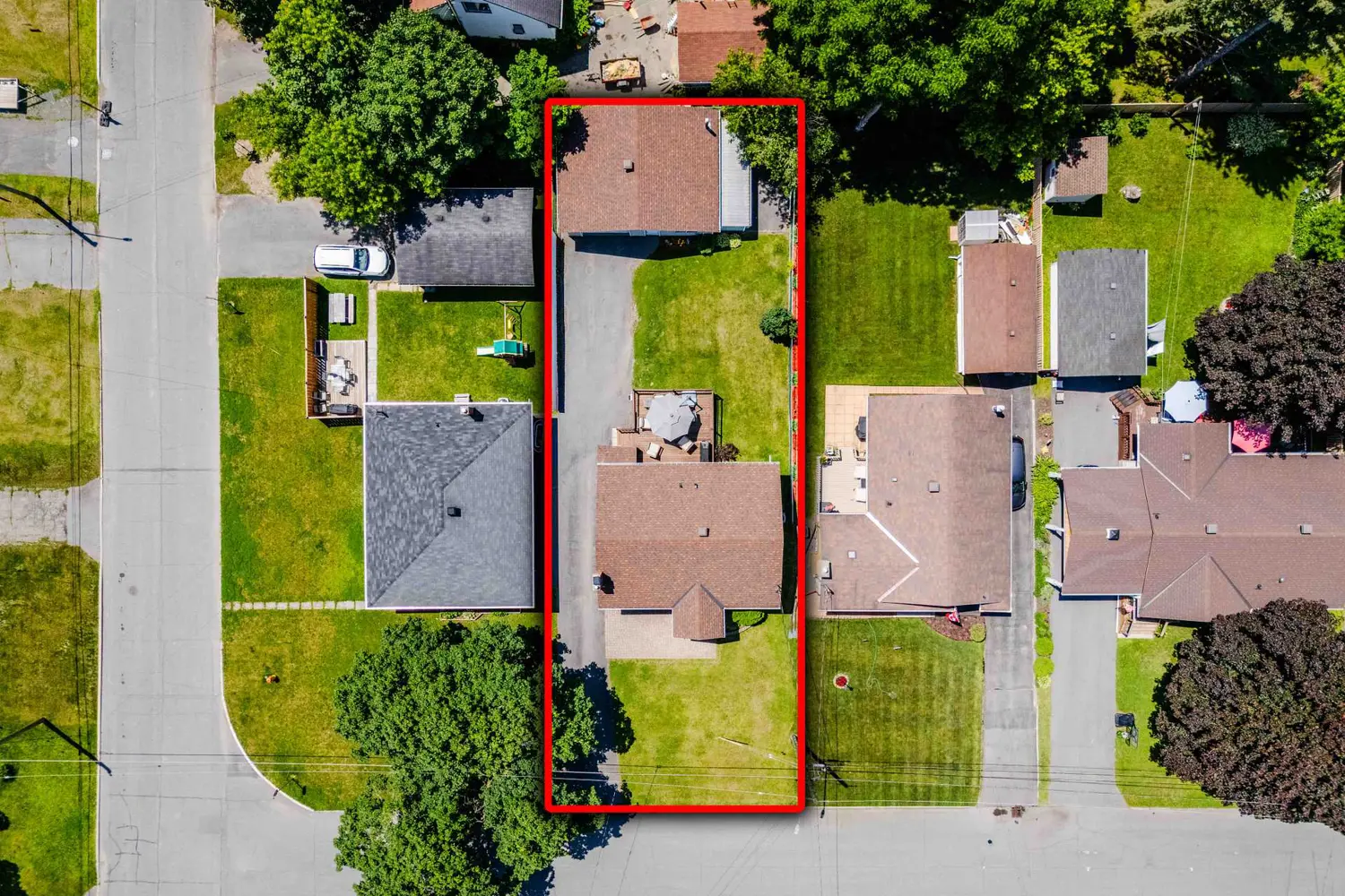 202 Susan Avenue photo 4