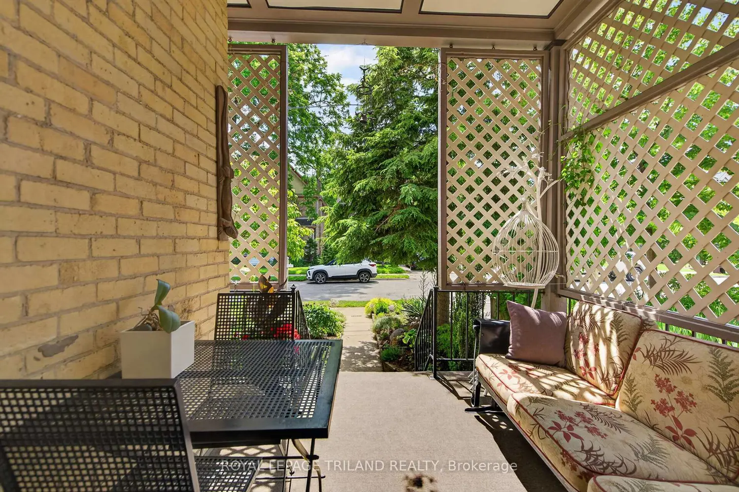 774 Hellmuth Avenue photo 3