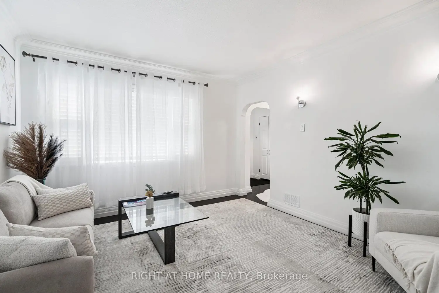 105 Glenridge Avenue photo 4