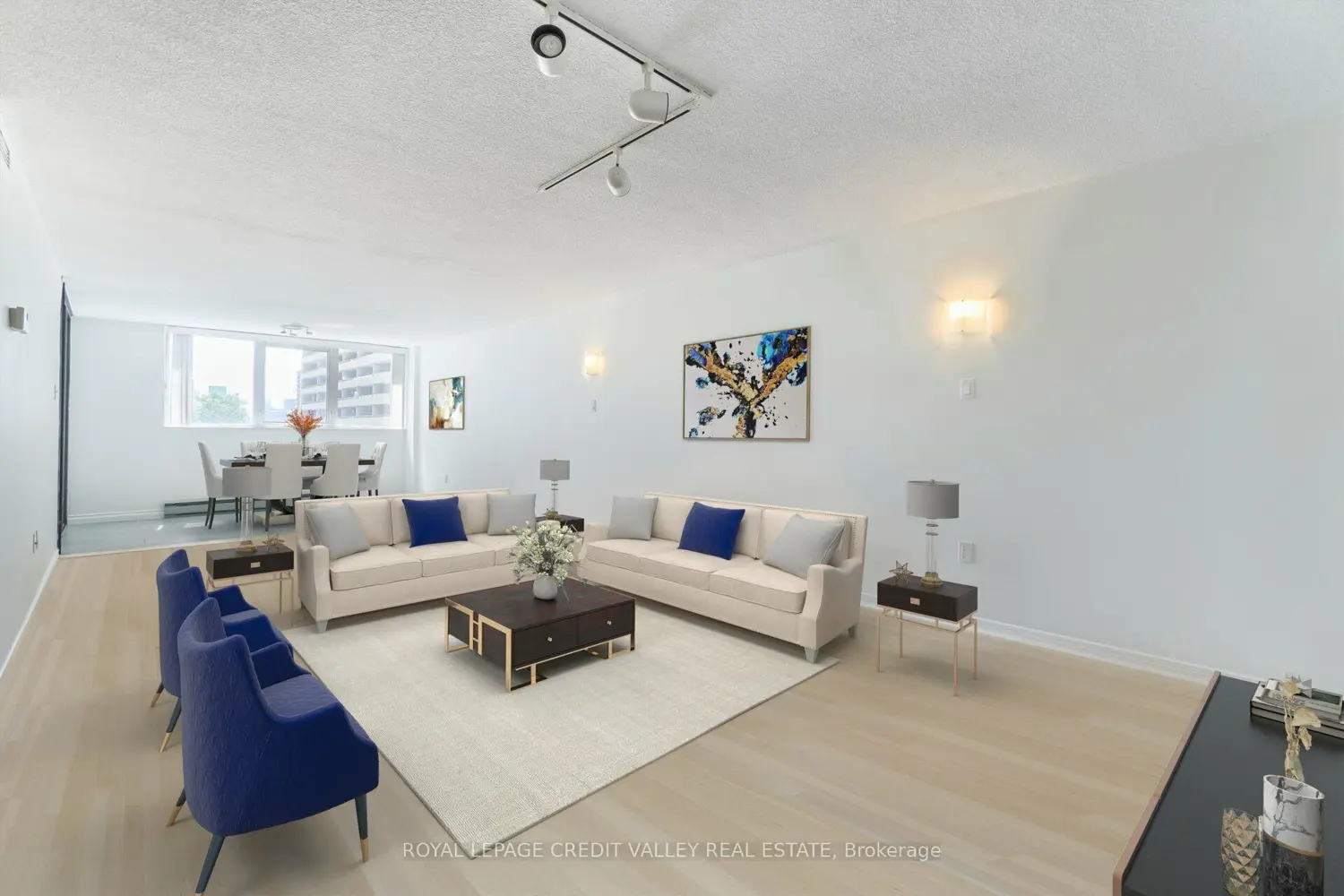 360 Bloor Street 601 photo 4