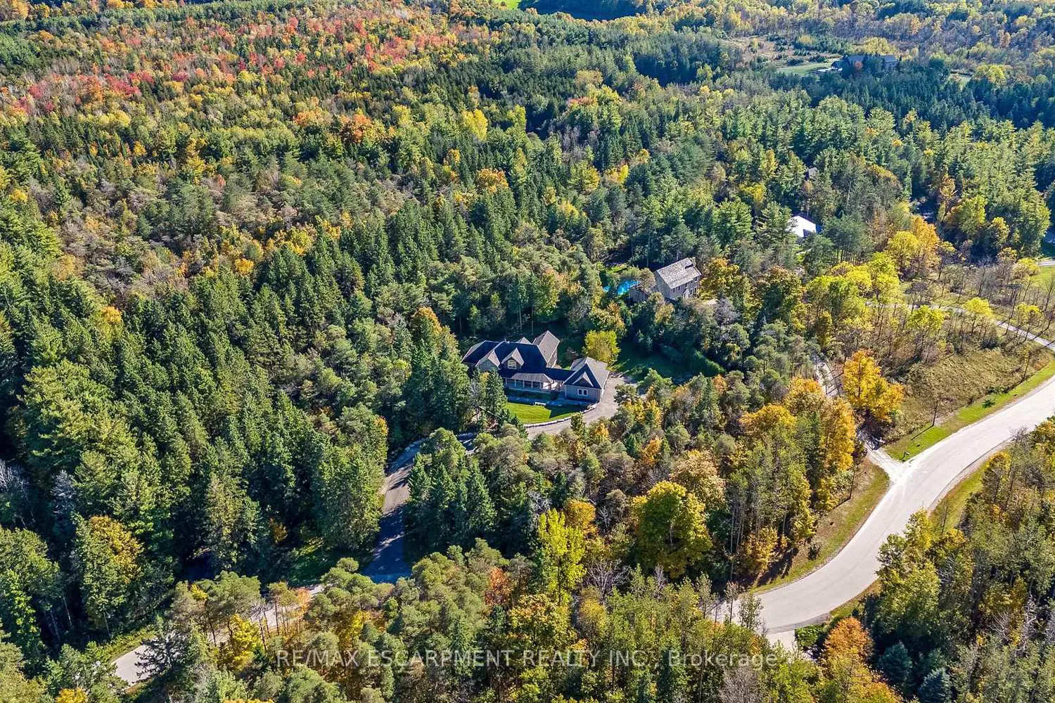 4320 Random Acres Road photo 2