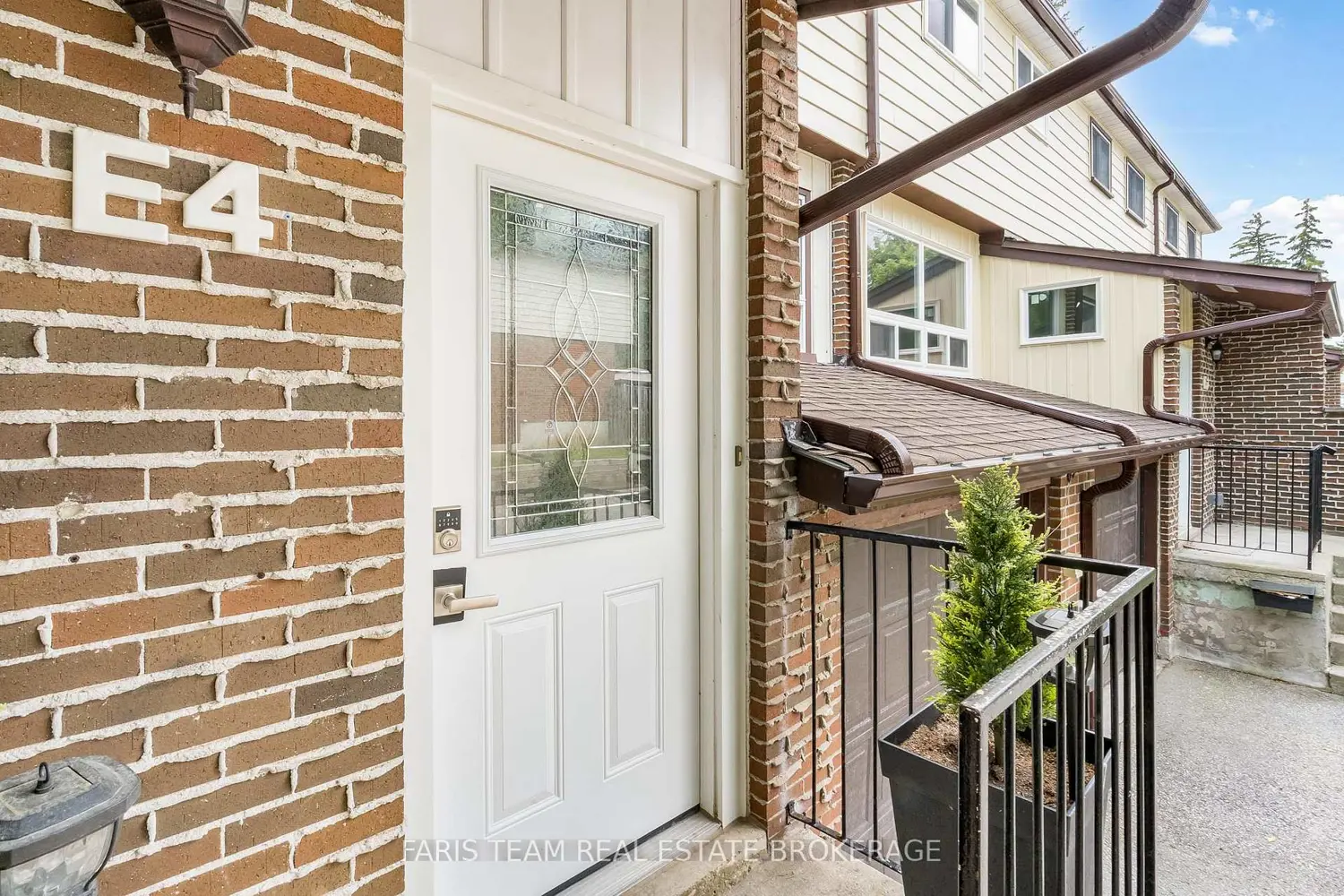 63 Ferris Lane E4 photo 3