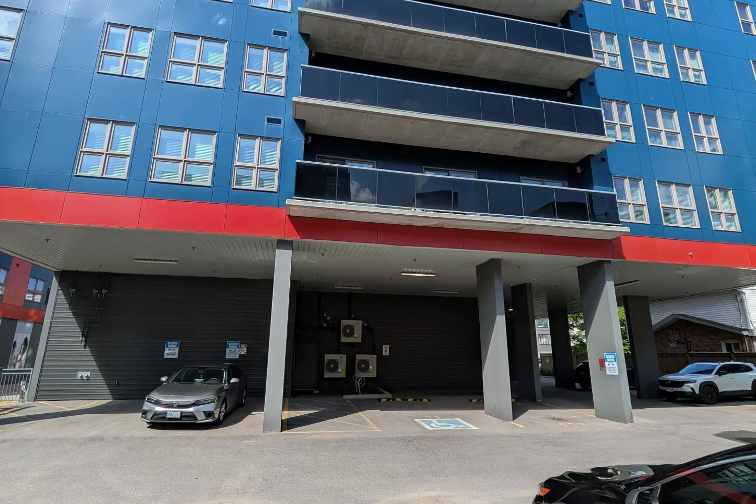 258C Sunview Street 359