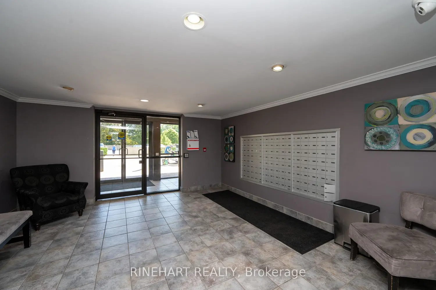600 Grenfell Drive 311 photo 4