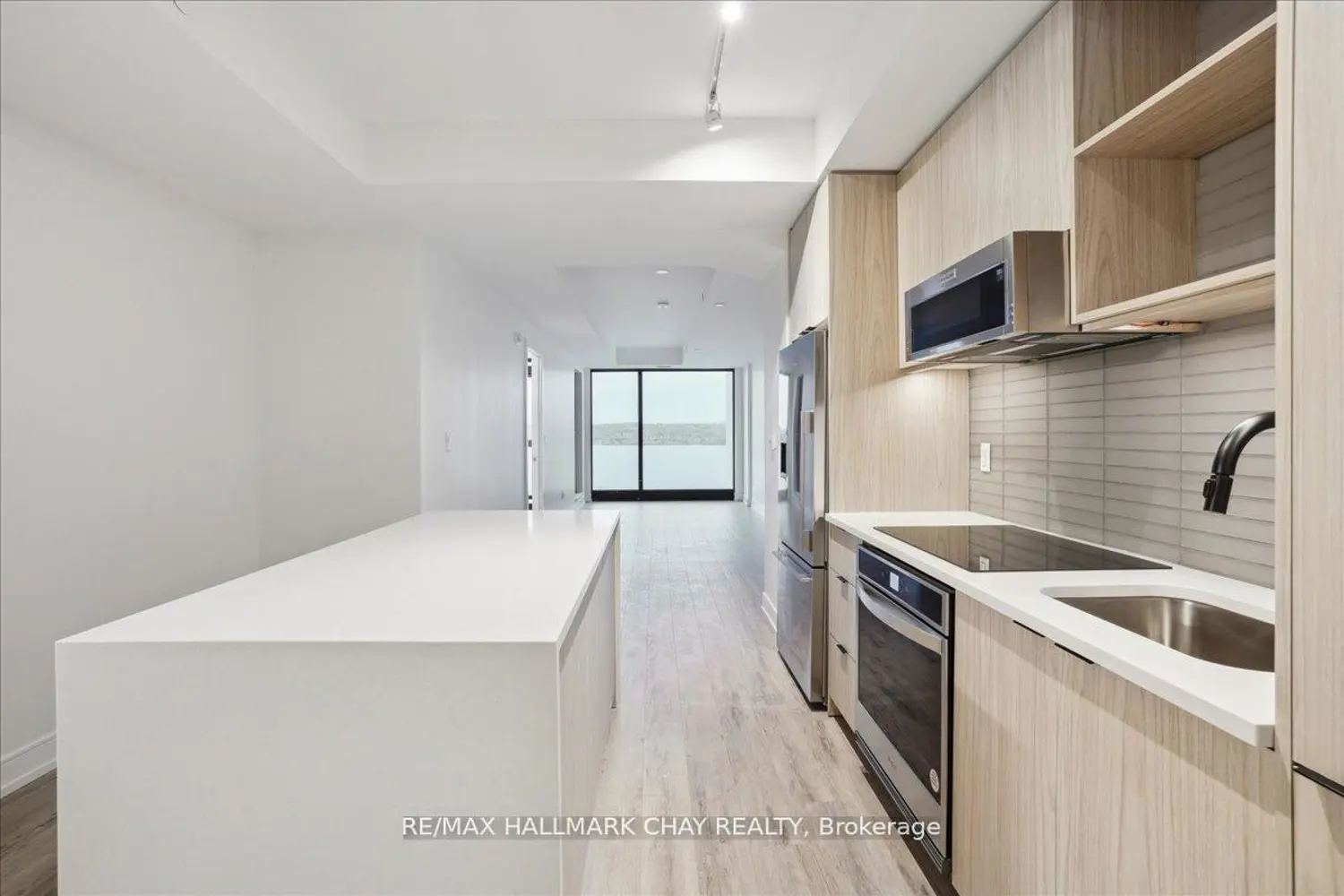 185 Dunlop Street 803 photo 2