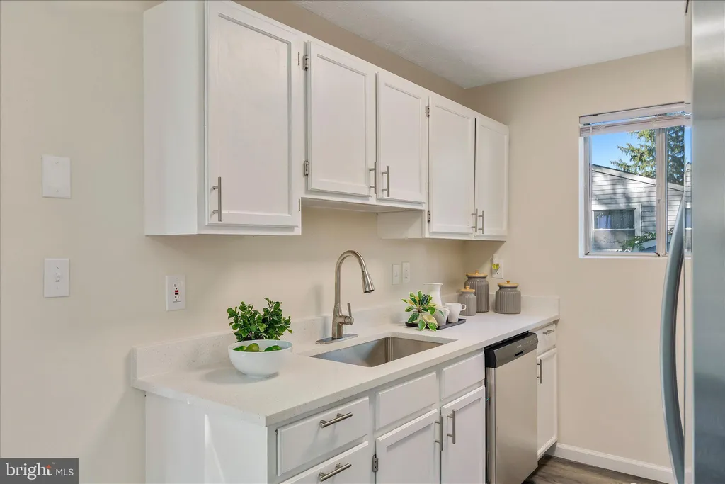 772 Duvall Highway, Pasadena, MD 21122 photo 2