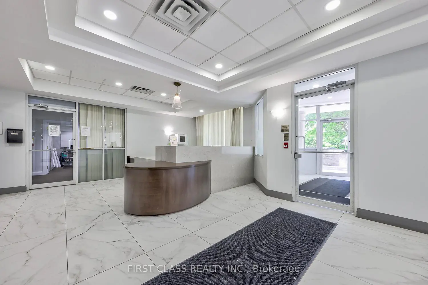 650 Lawrence Avenue 725 photo 3