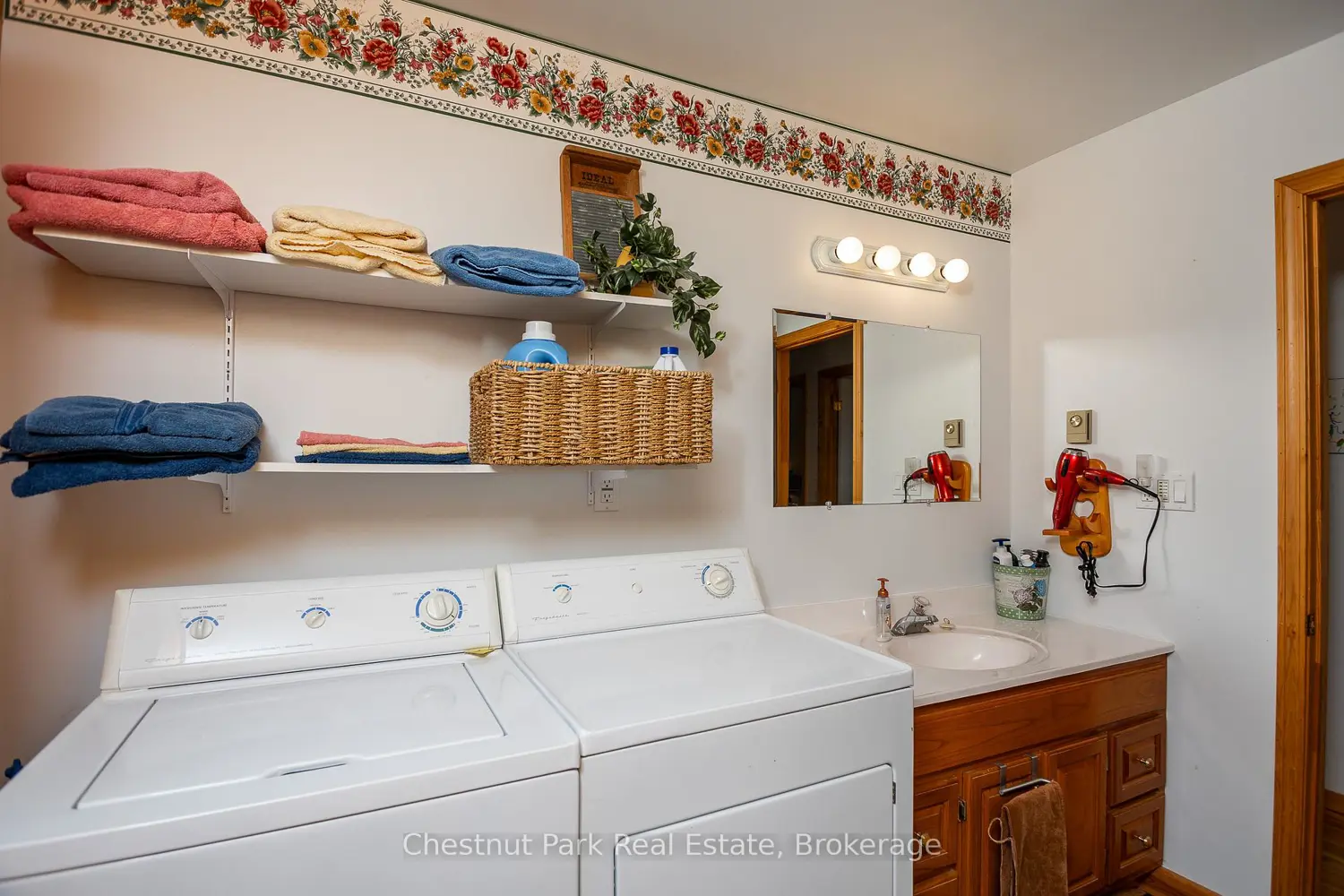 11 Eagle Road photo 5
