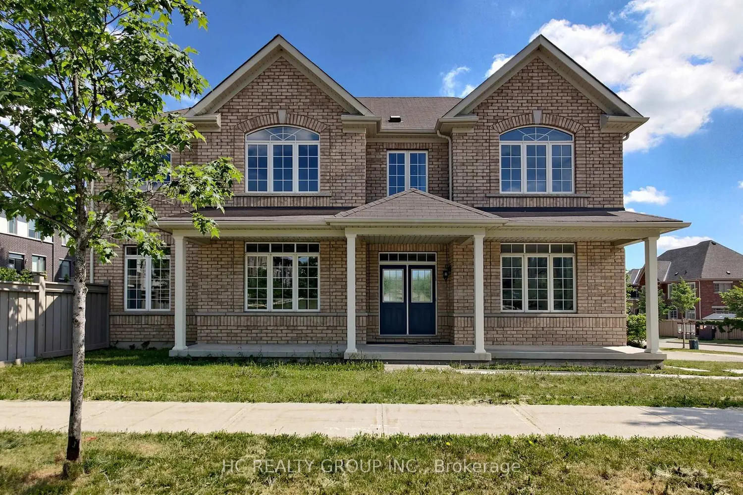 2 Apple Grove Court photo 2
