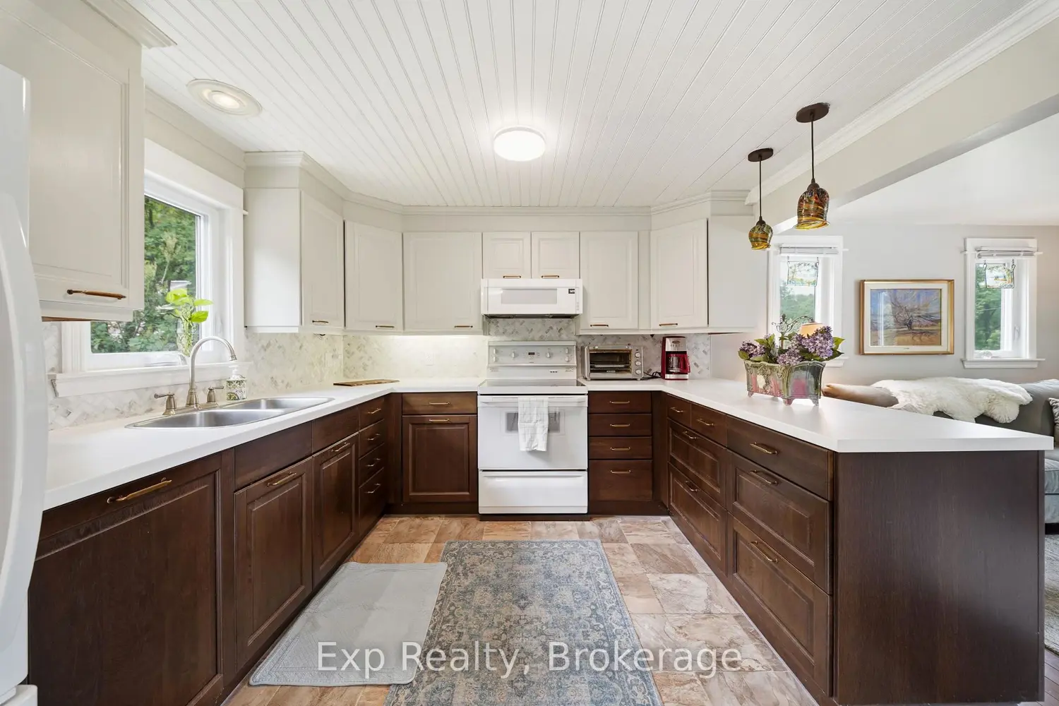 190 Beaver Creek Road photo 5