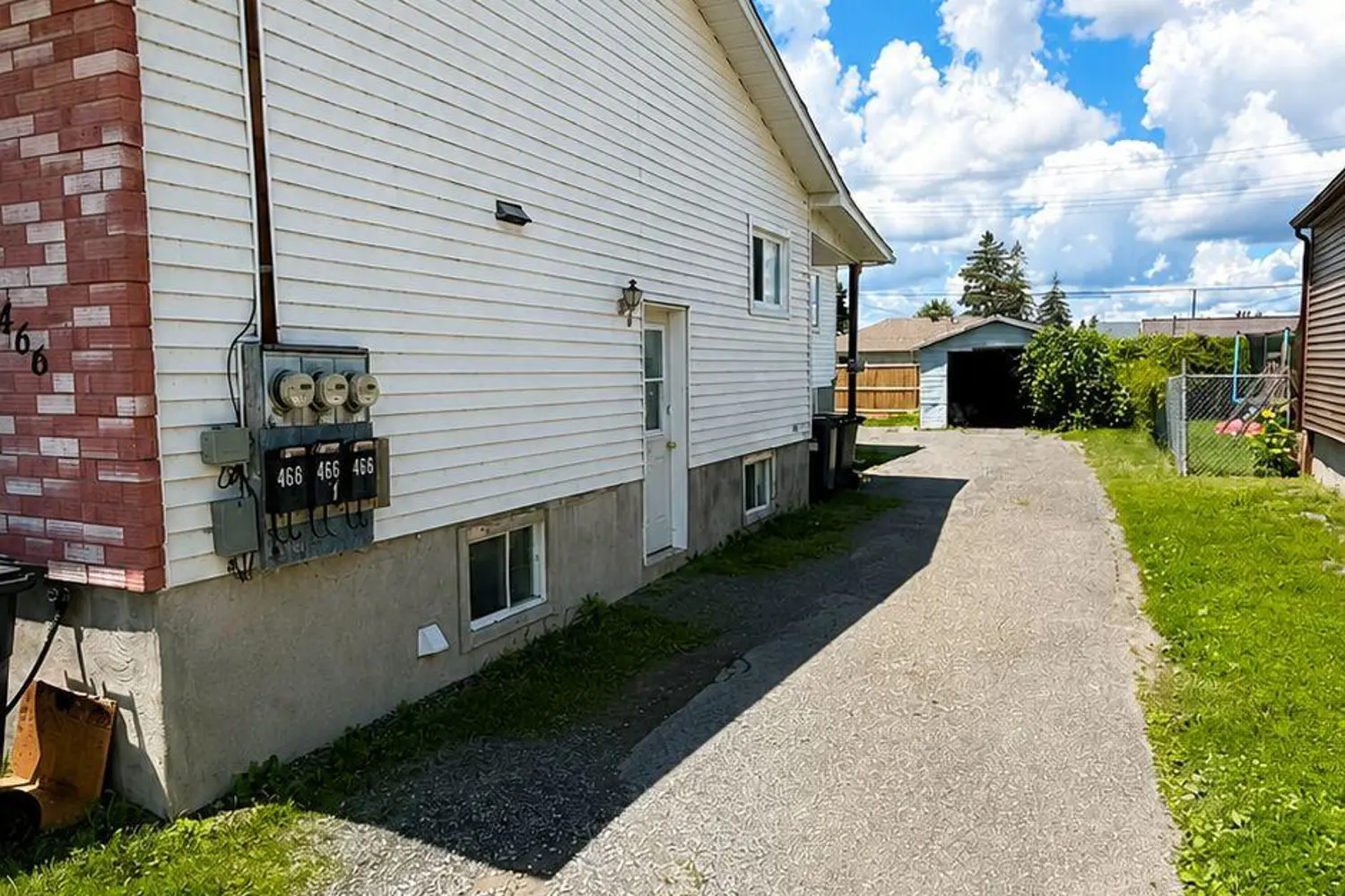 466-468 Catherine Street photo 4