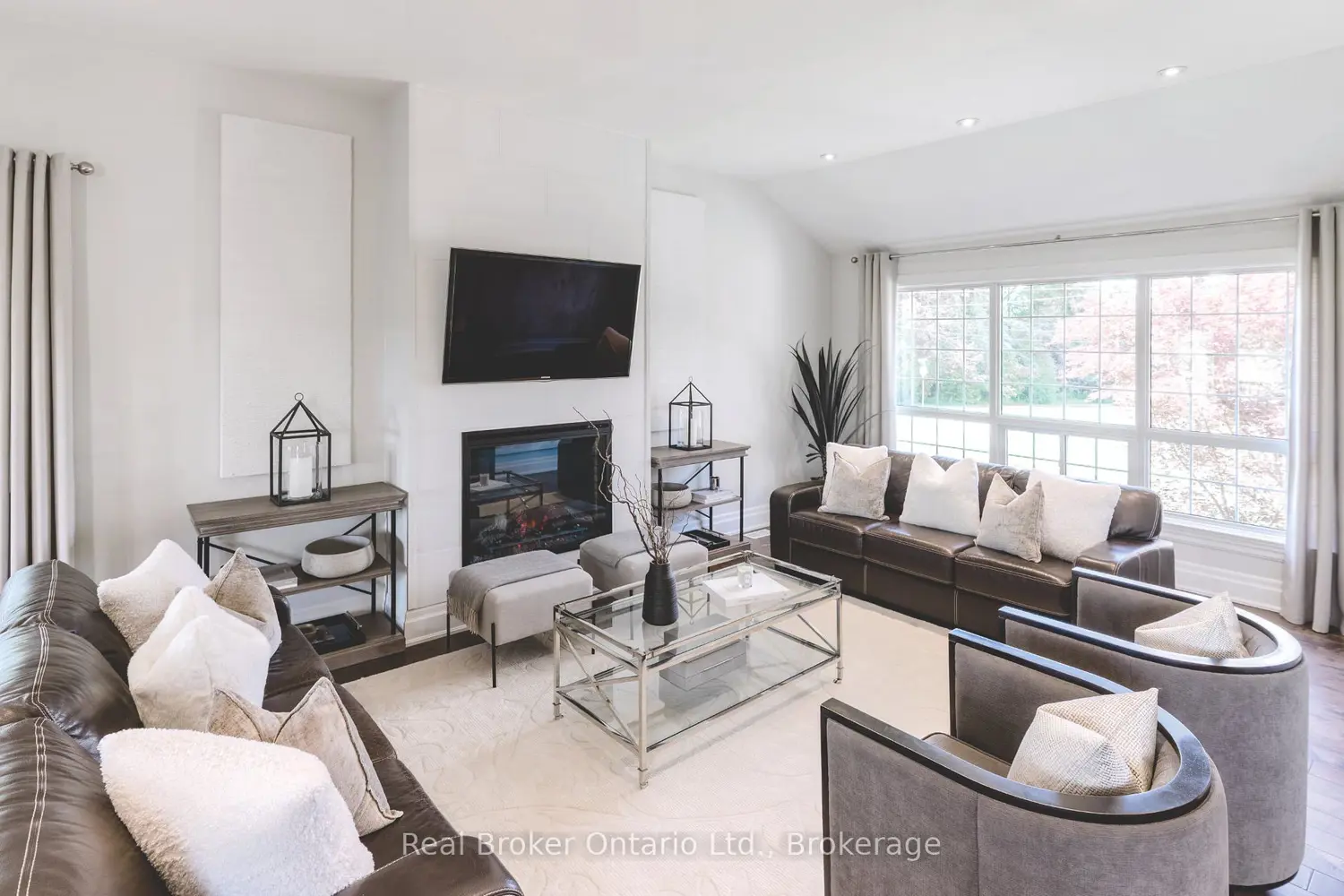 115 Kennedy Road photo 2