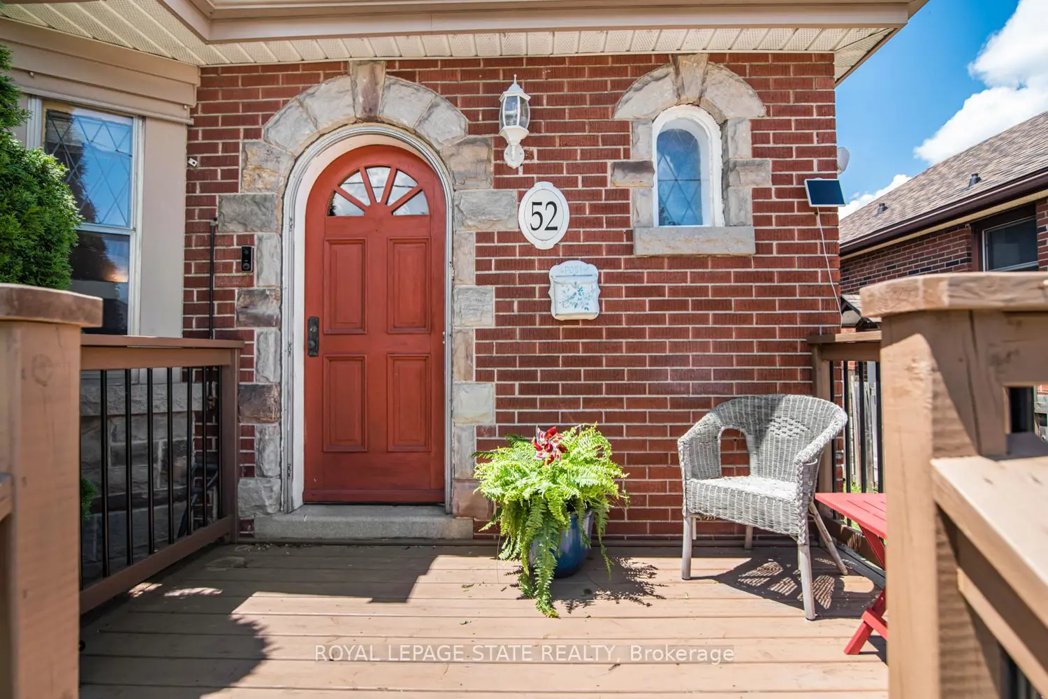 52 Cameron Avenue photo 3