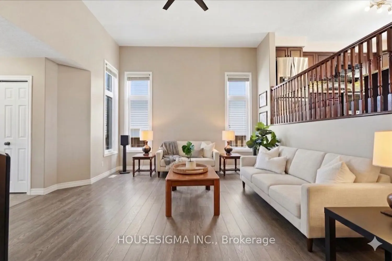 28 Roth Avenue photo 4
