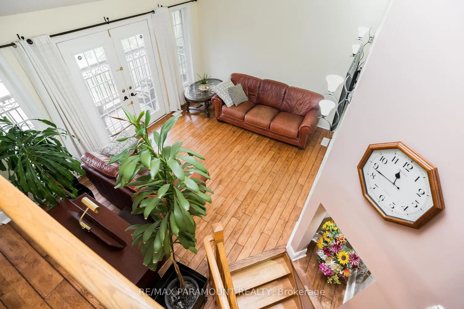 19 River Rock Crescent photo 3