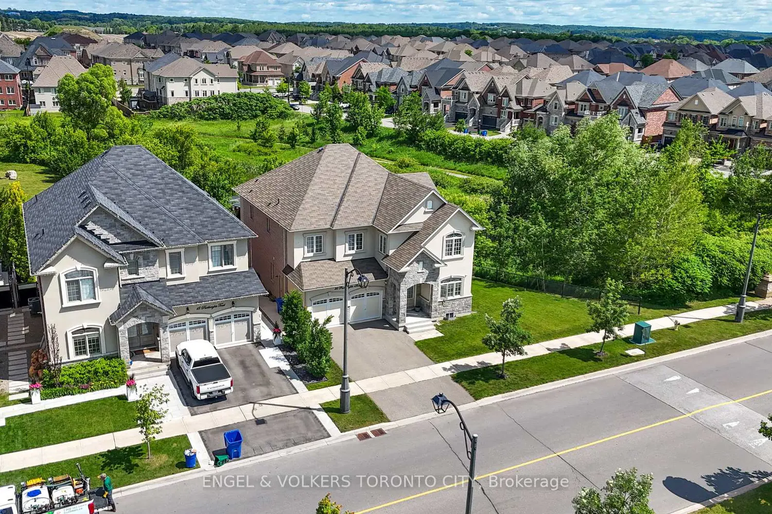 20 Parkheights Trail