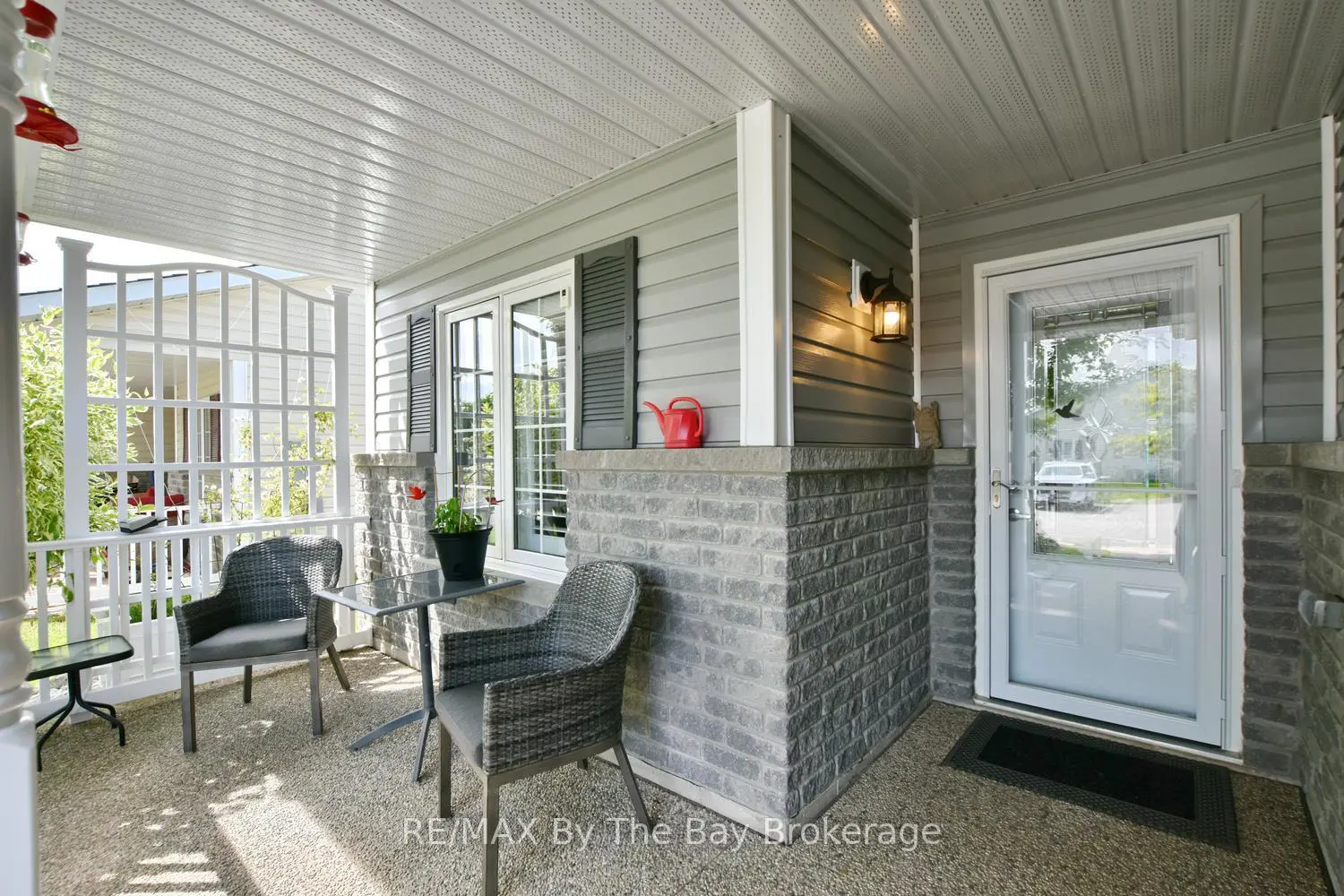 12 New York Avenue photo 5