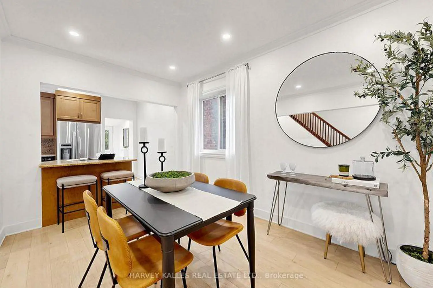 108 Caledonia Road photo 5