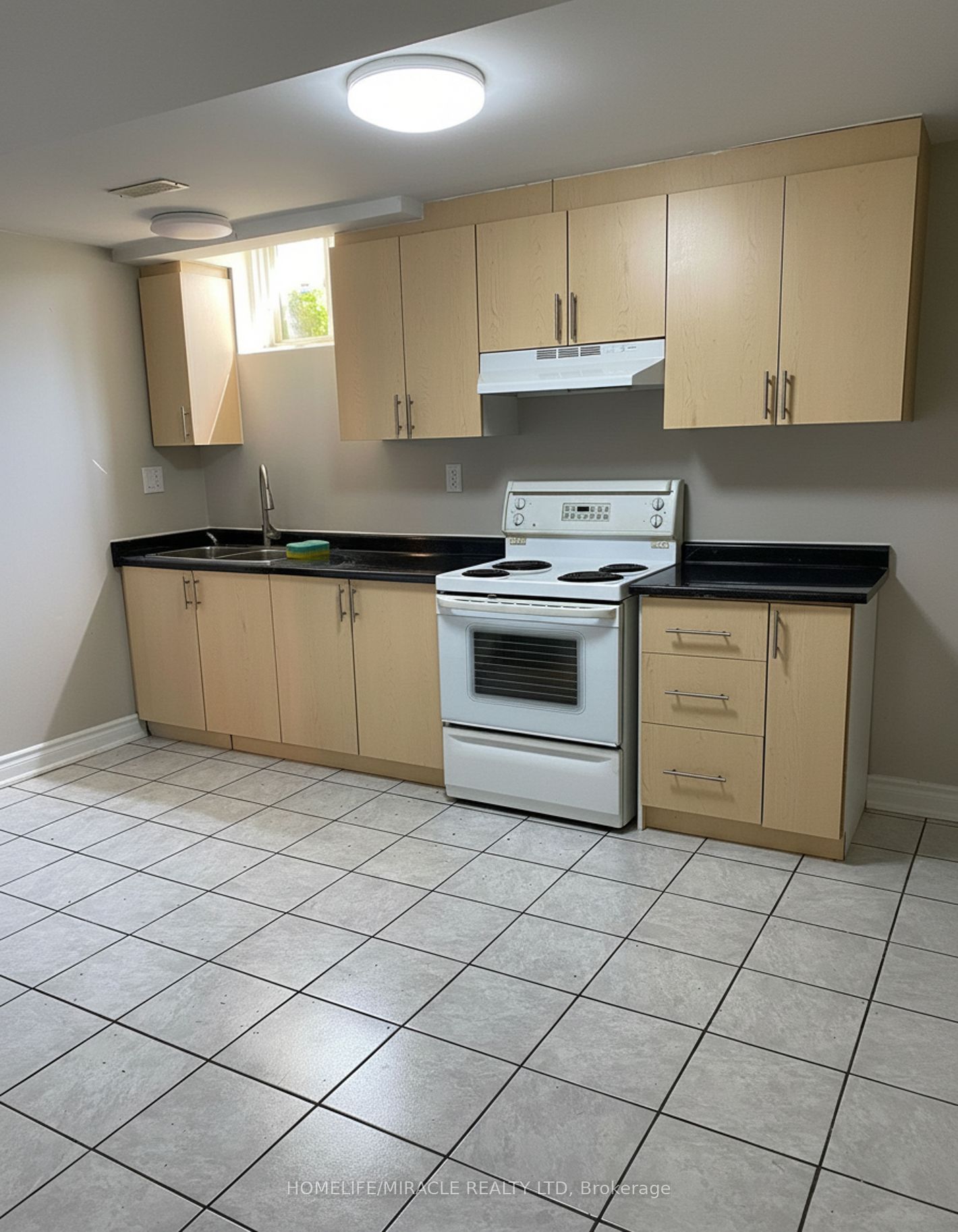 2 Edinborough Lane, Clarington, ON, L1E 1E8 photo 5