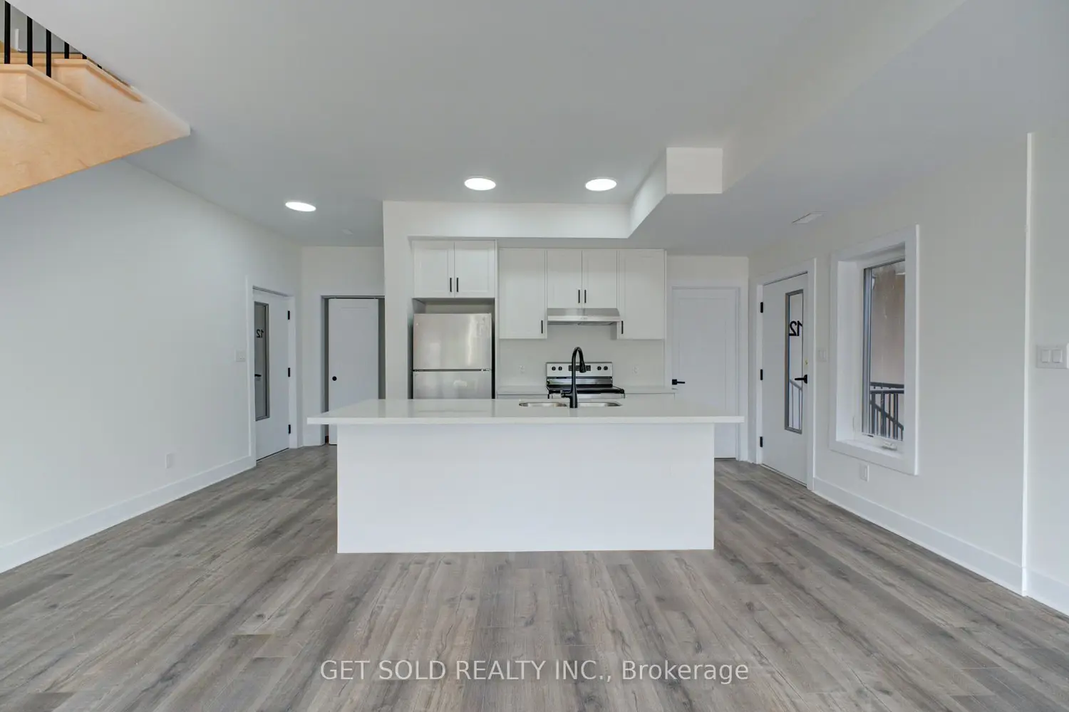 6701 Thorold Stone Road 12 photo 3