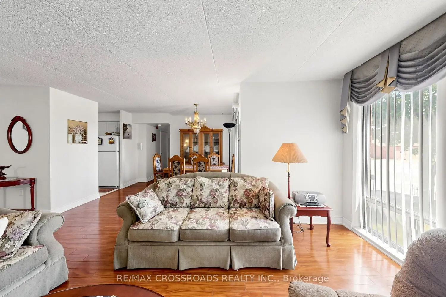 1530 Pickering Parkway 206 photo 2