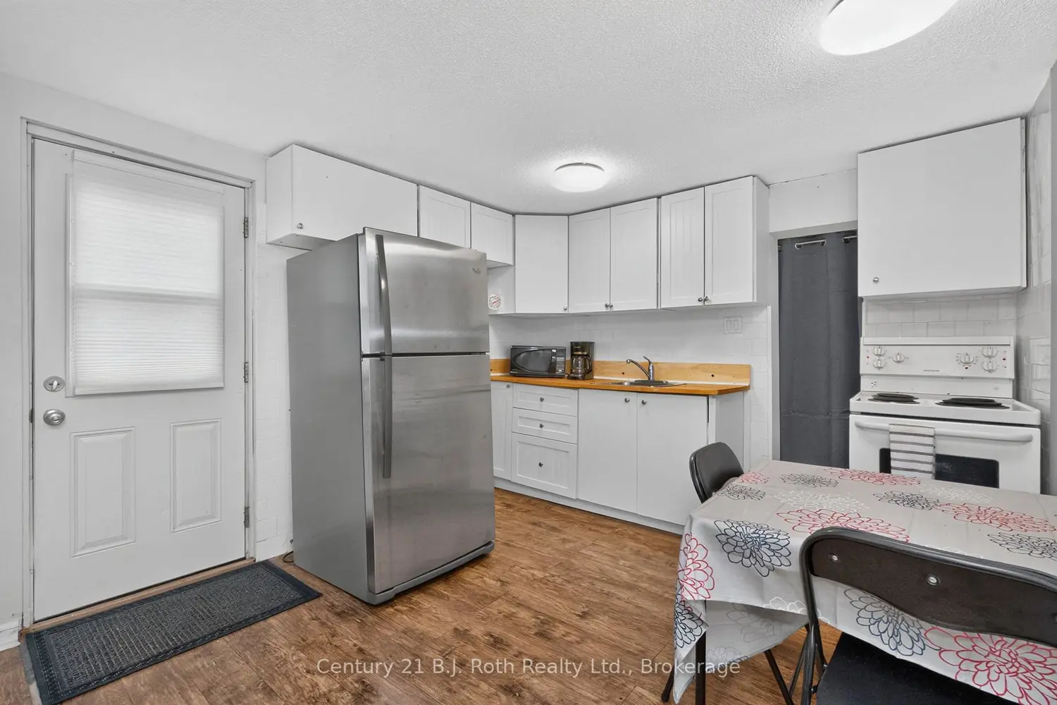 23 Earldom Boulevard photo 4