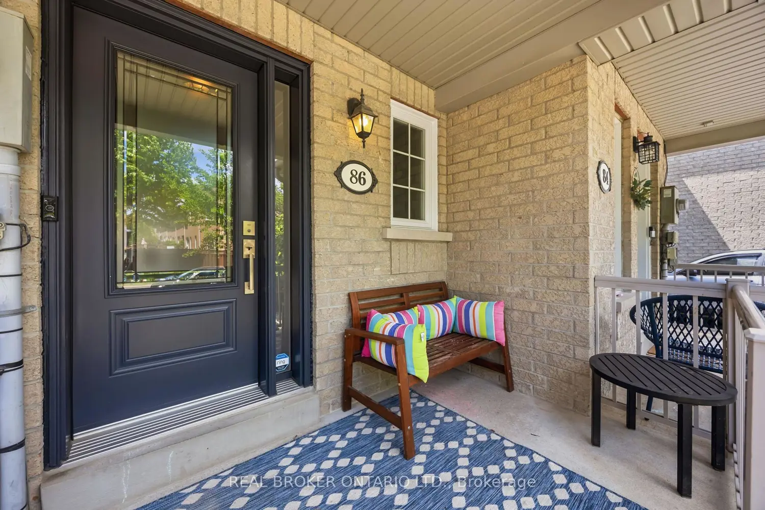 86 Coleridge Drive photo 2