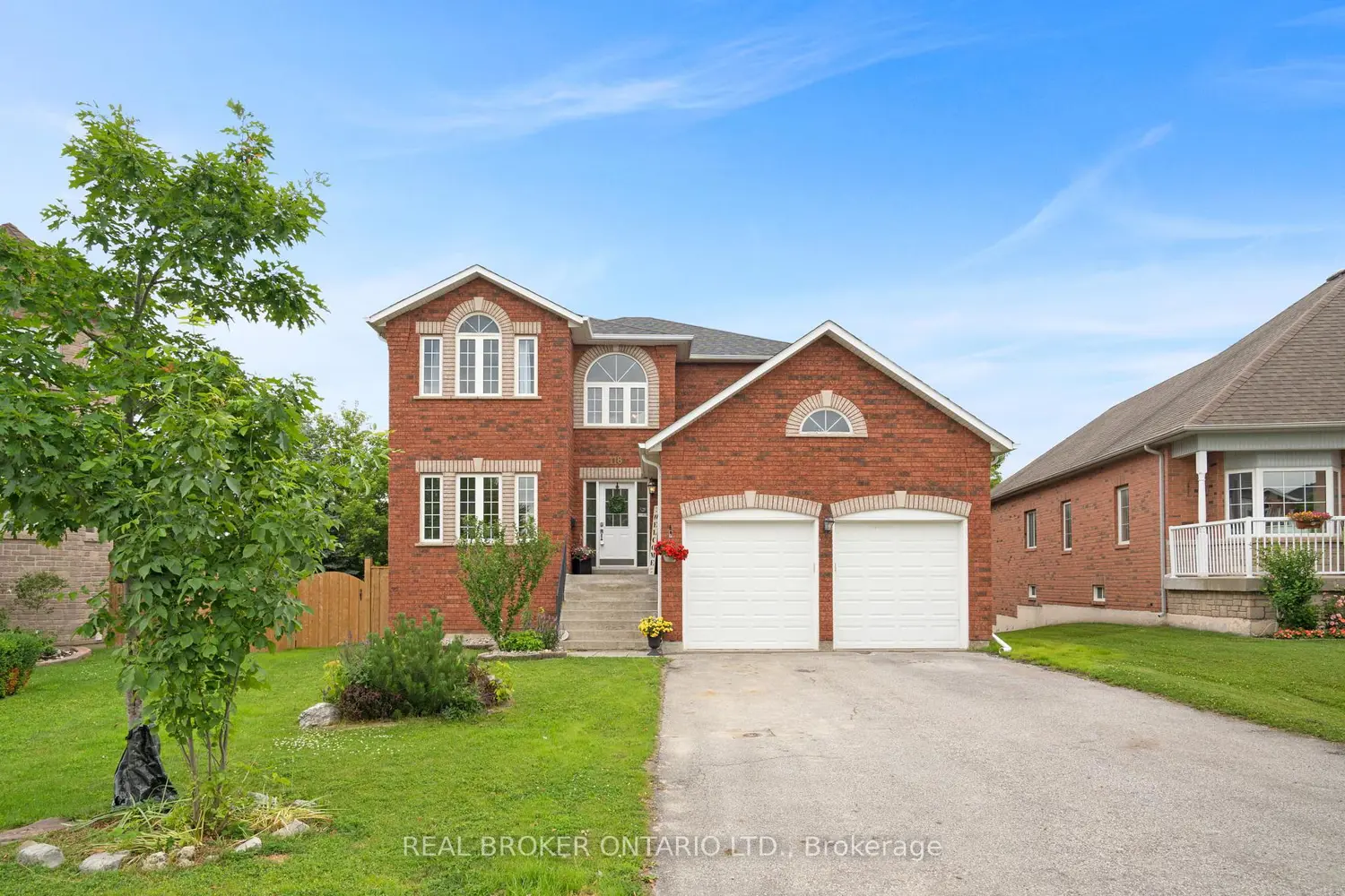 118 Bayview Avenue photo 2