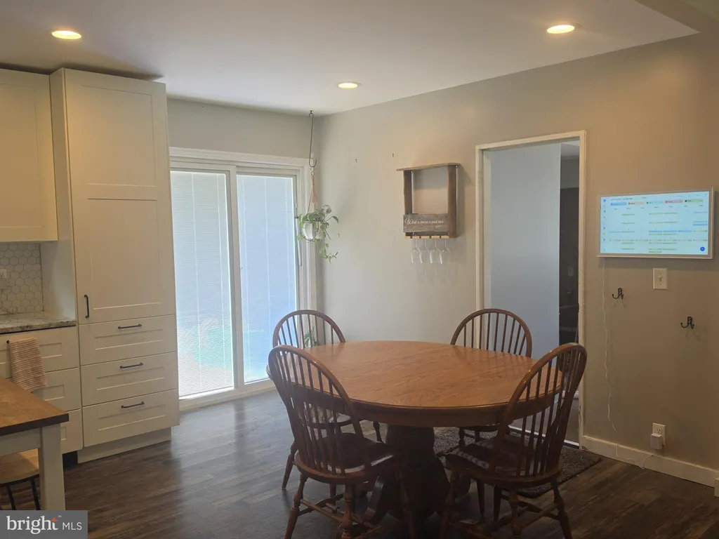 416 Earls Road, Middle River, MD 21220 photo 5