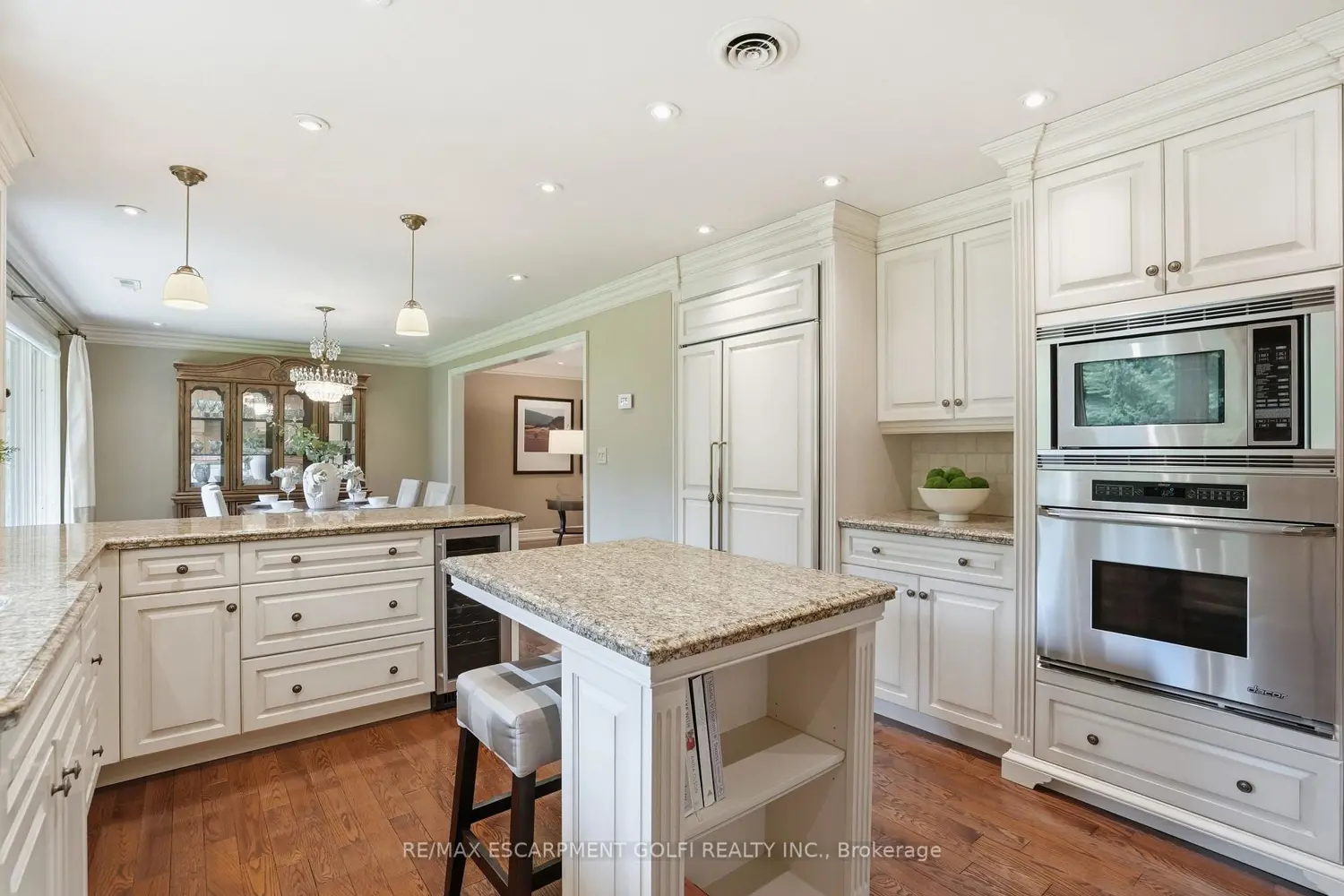 5 Maple Avenue photo 4