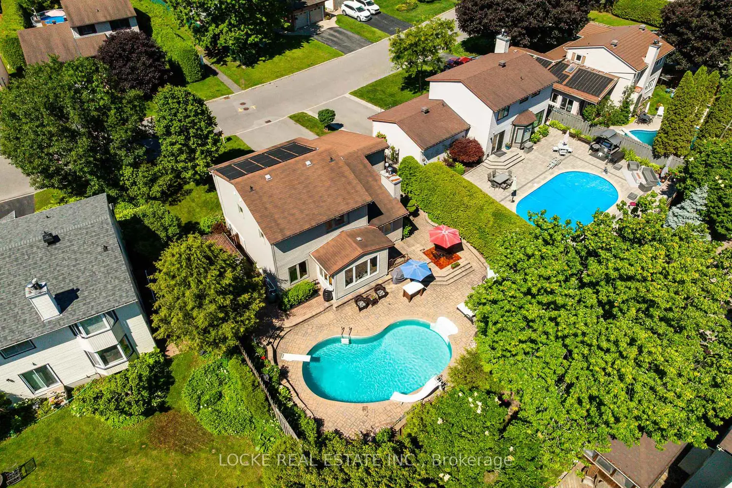 1821 Woodhaven Heights