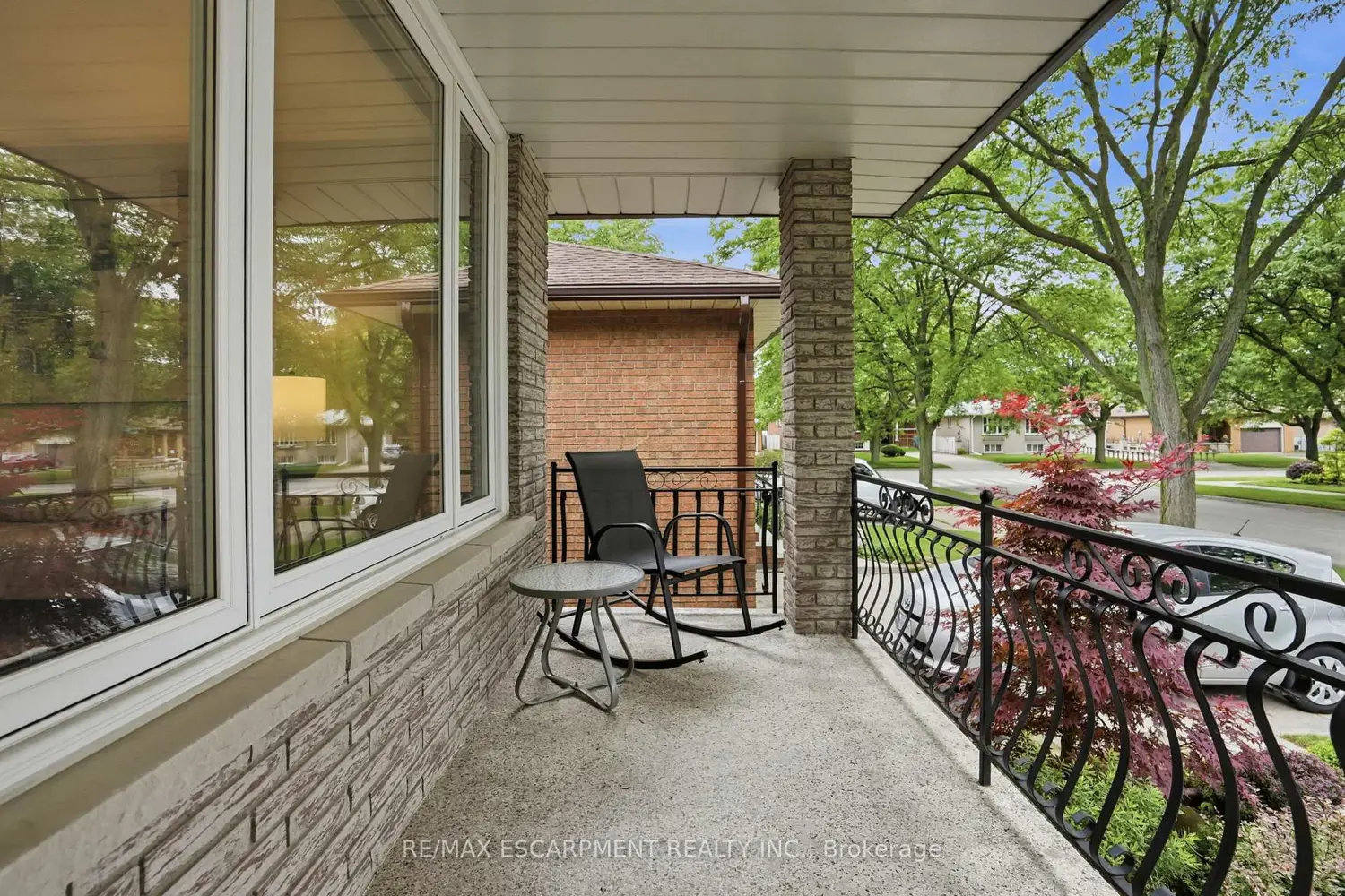 6 Royce Avenue photo 3