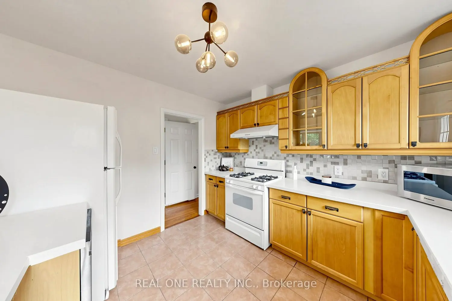 49 Bayview Parkway photo 2