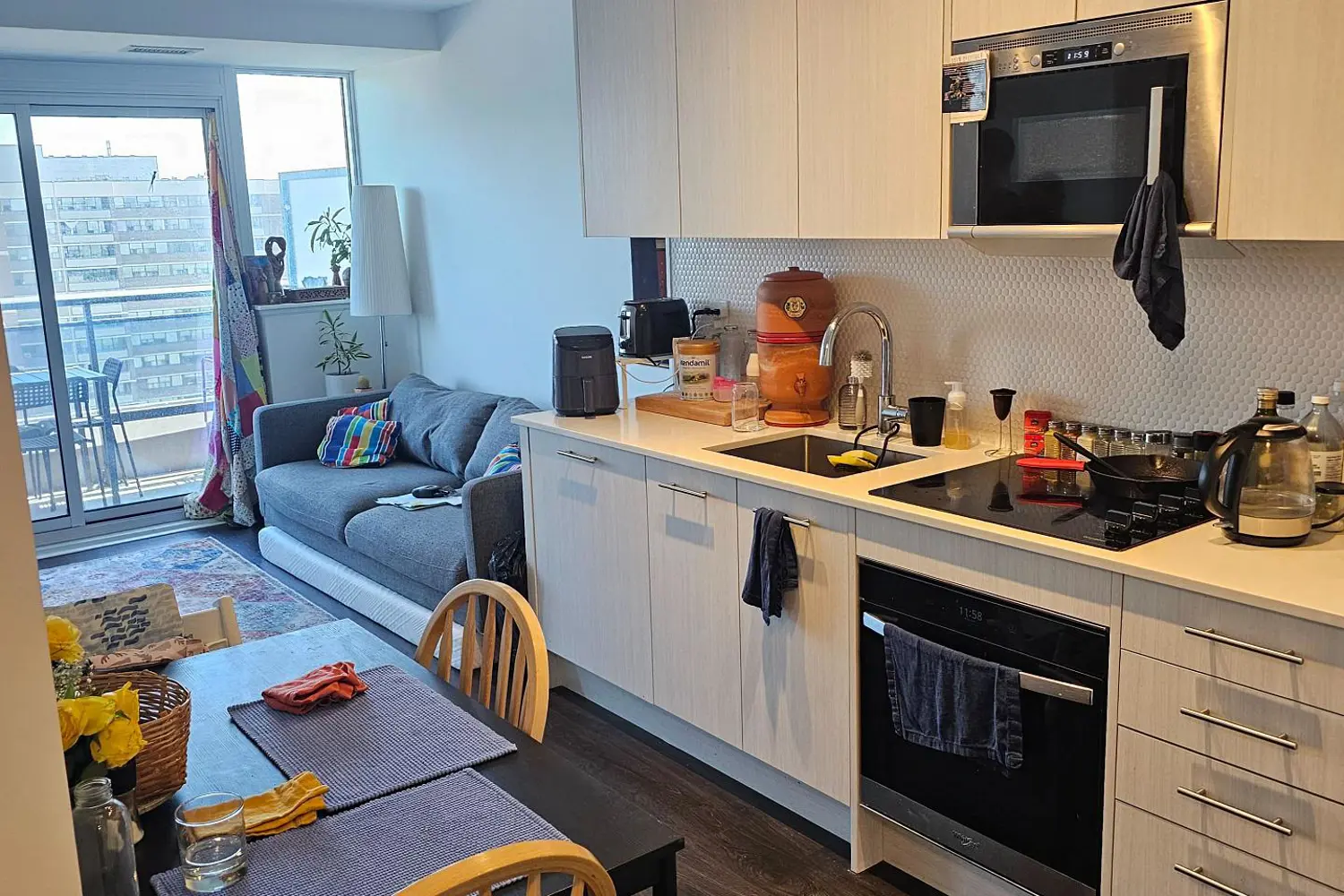 286 Main Street 2106 photo 5