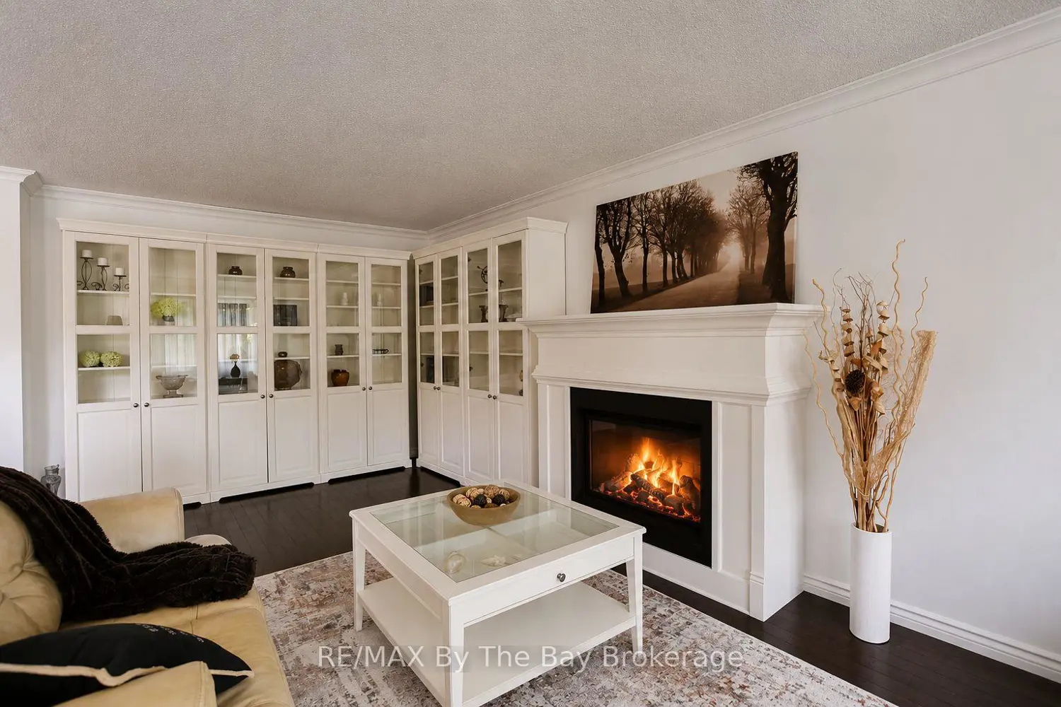2 Birchmount Circle photo 2