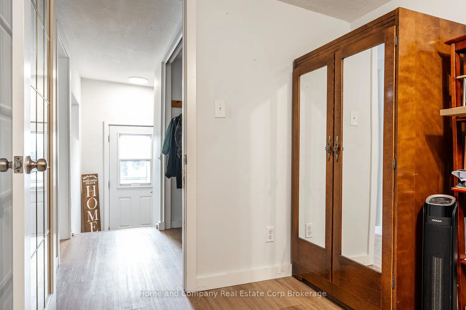 154 Maple Street photo 3