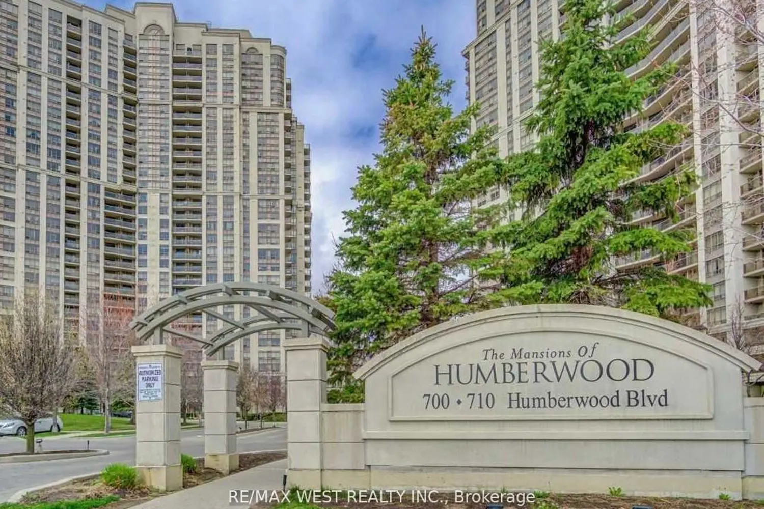 700 Humberwood Boulevard 529
