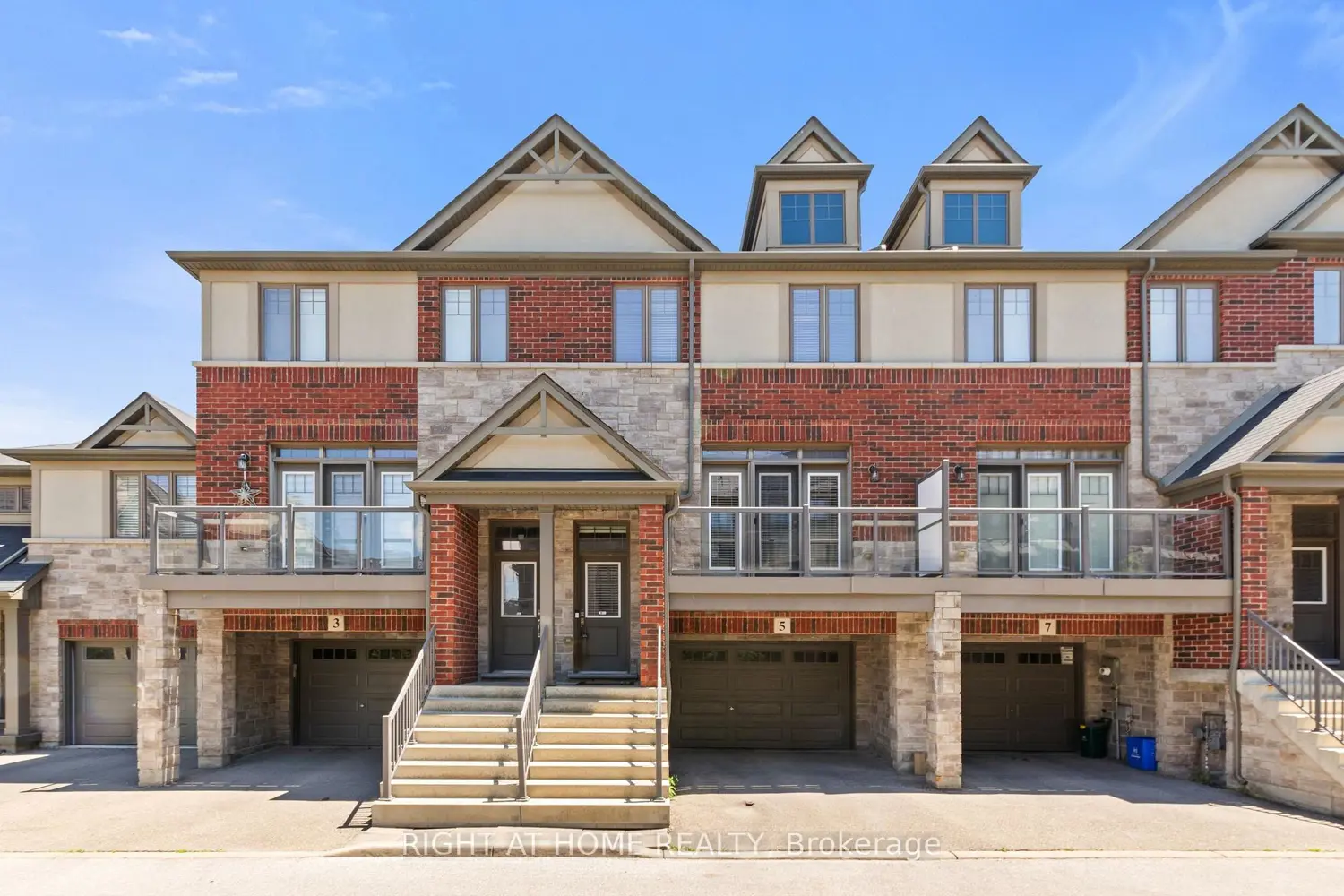 5 Andruss Lane photo 2