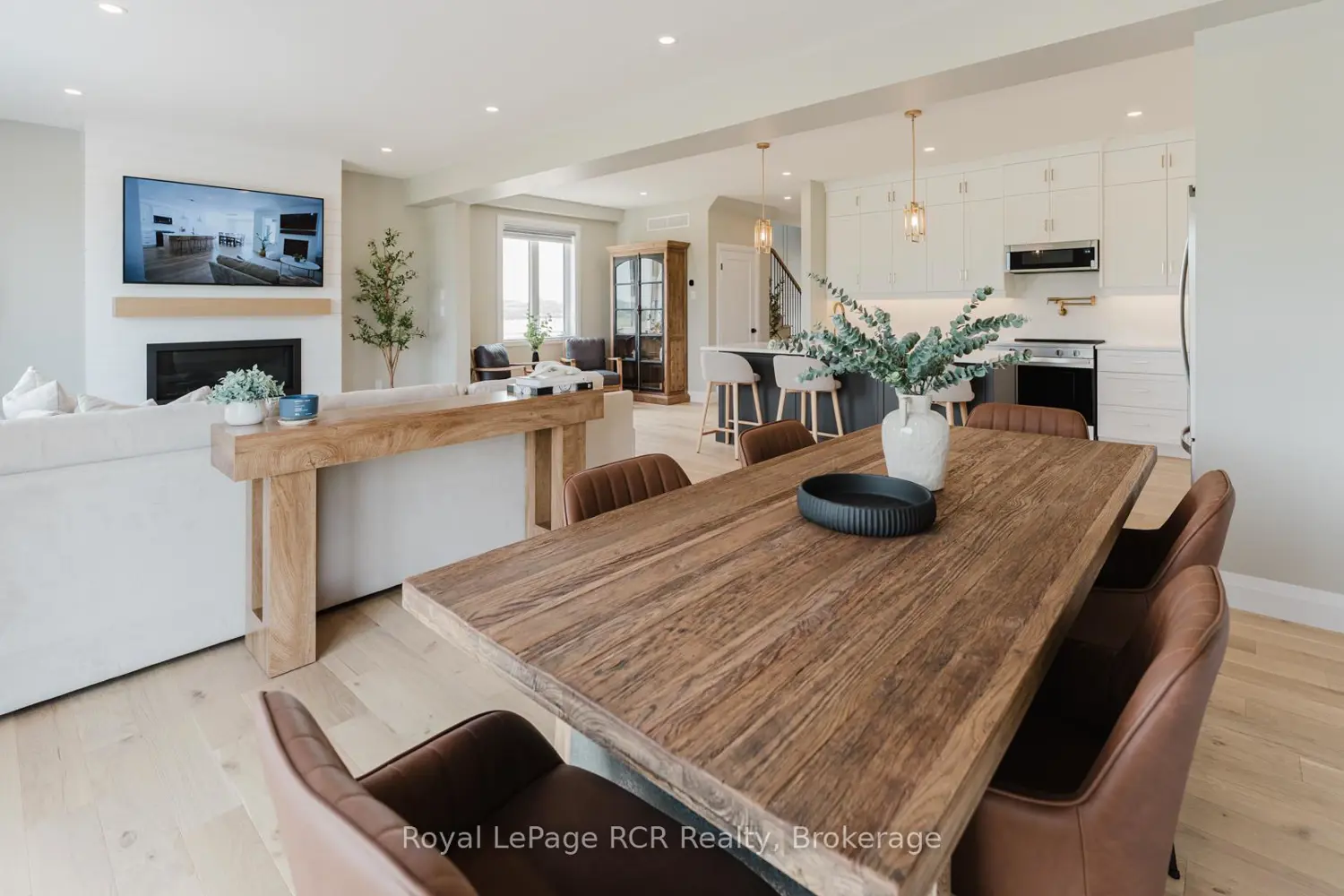 268 Schmidt Drive photo 4