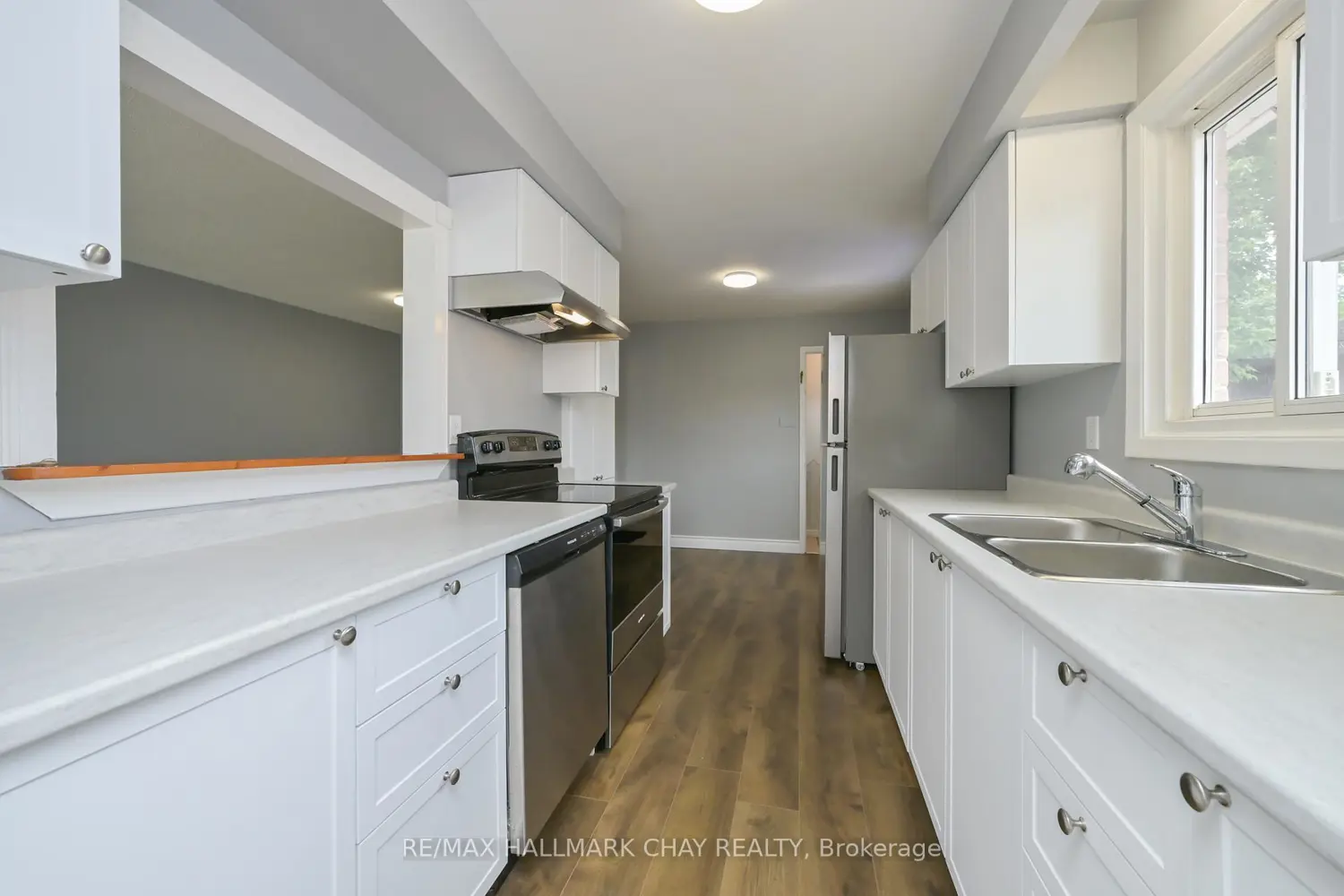 186 Beattie Avenue photo 5