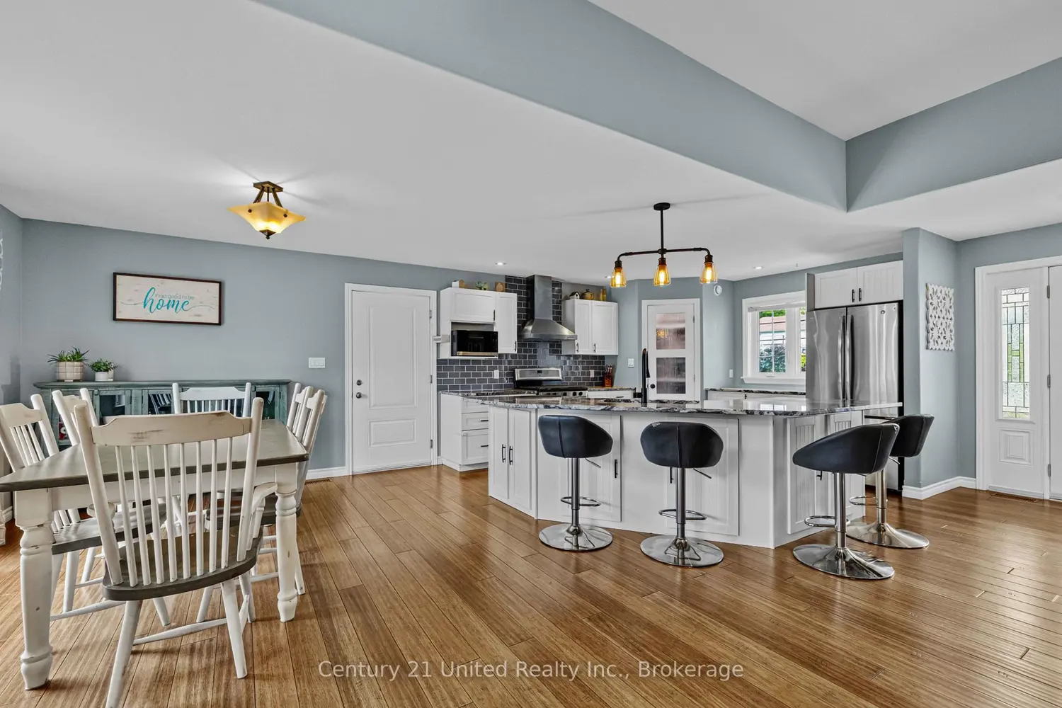 929 Mount Pleasant Road photo 5