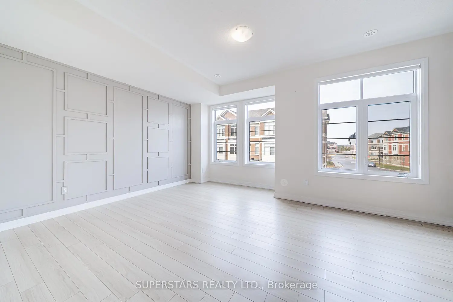 15 Sissons Way photo 2