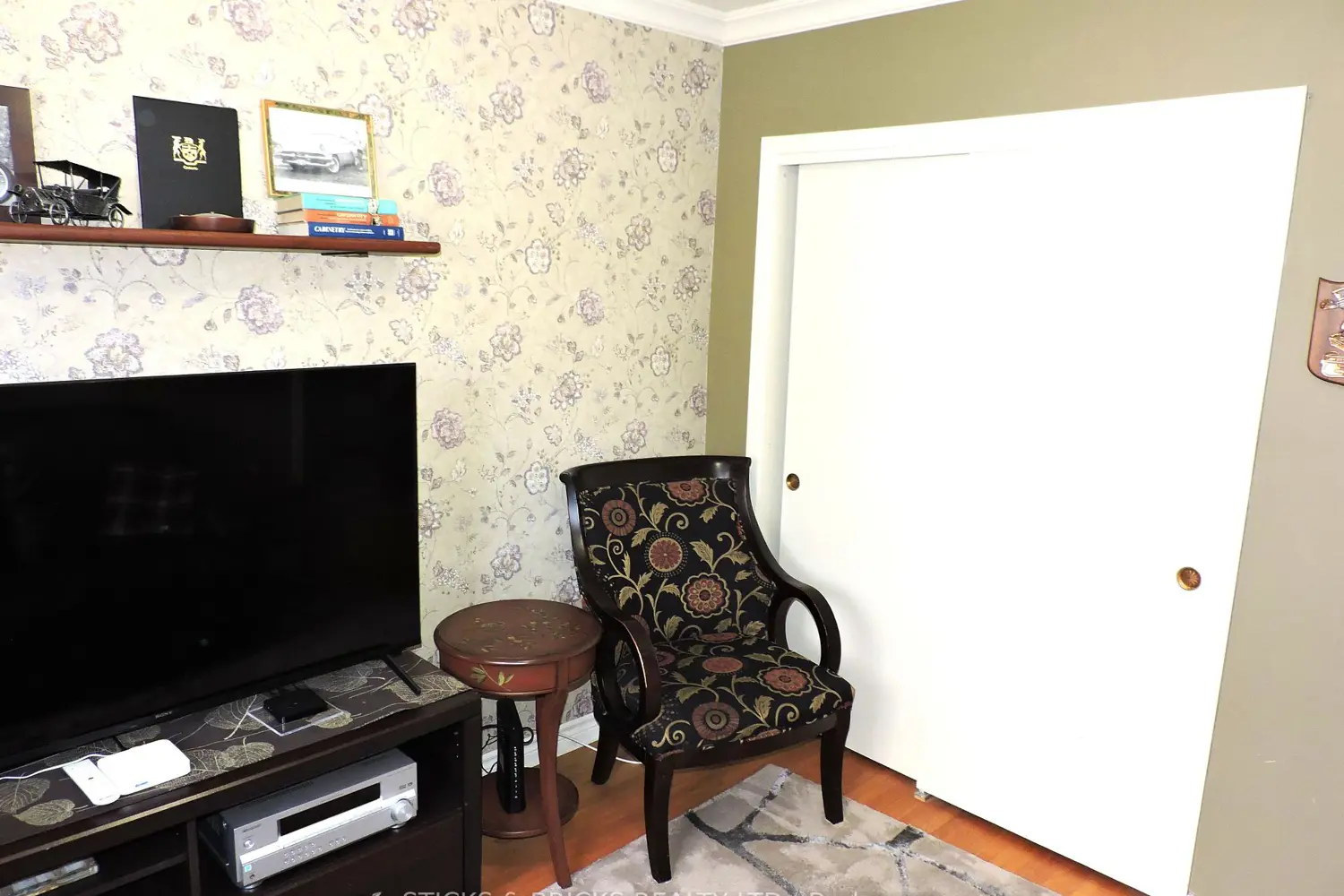 6762 Cherrygrove Road photo 5