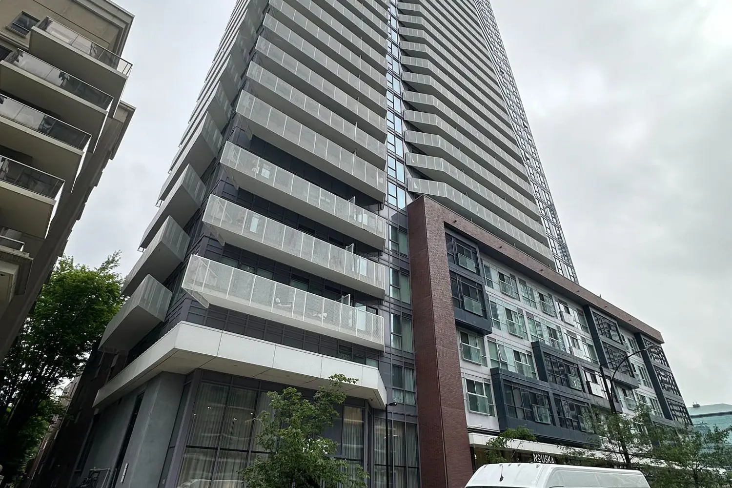 4065 Confederation Parkway 1402