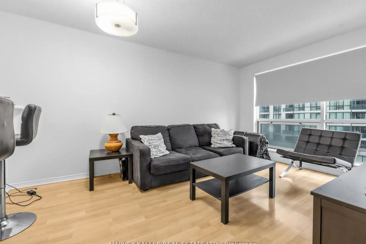 10 Yonge Street 705 photo 3