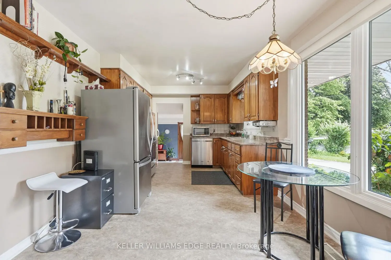 81 Leaside Drive photo 4